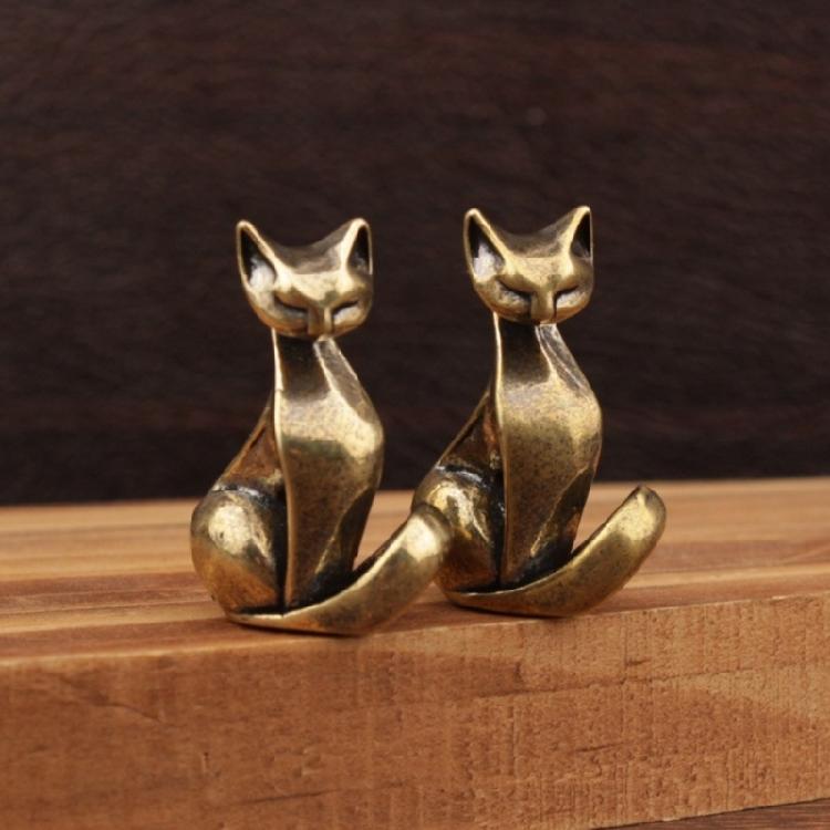 Delicate Cast Bronze Cats Figurine Fashionable Cats Sculpture Ornament Decorative Item For Coffee Table Bedsides Cabinet