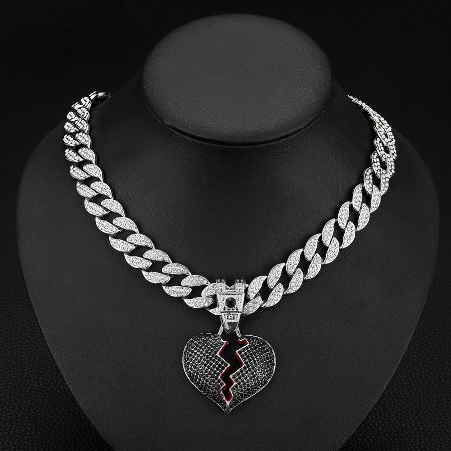 Street Hip-hop Style, Broken Personality, Cracked Heart Pendant, Hanging Chain, HIPHOP15mm Watch Buckle, Cuban Necklace