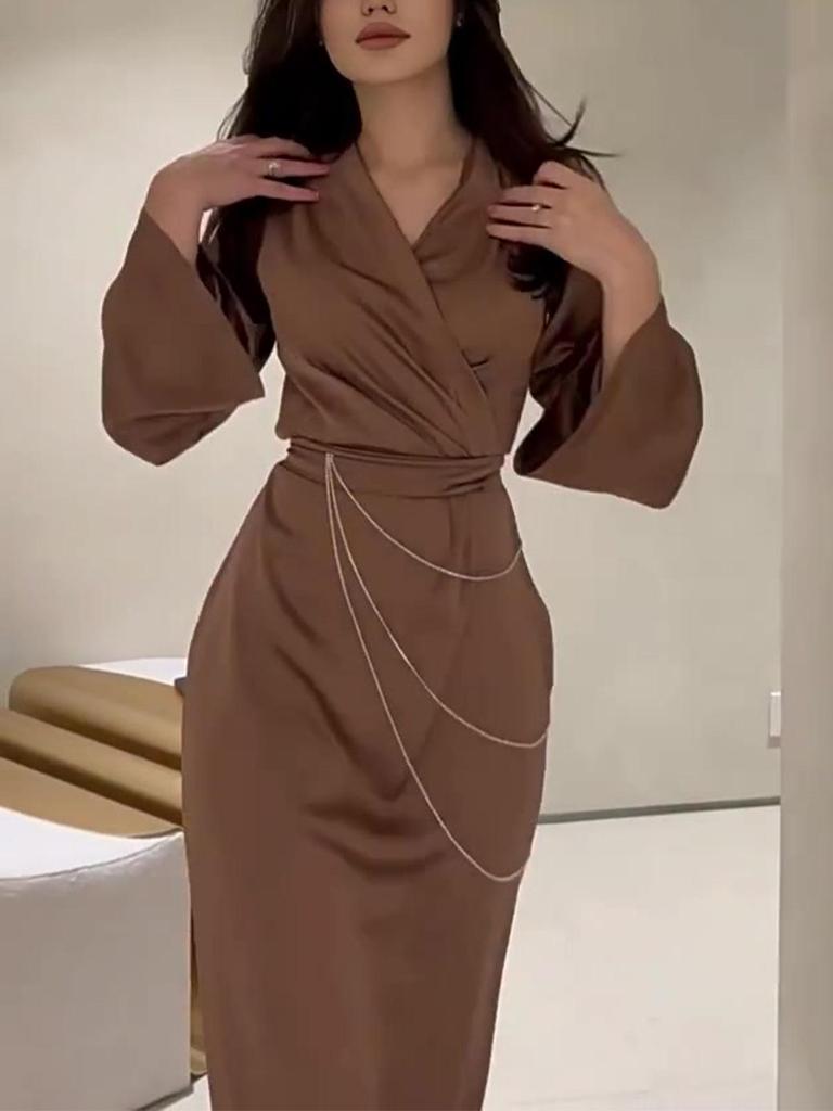 2025 Spring Women's Solid Color Satin Long Dress with Chain Waist
