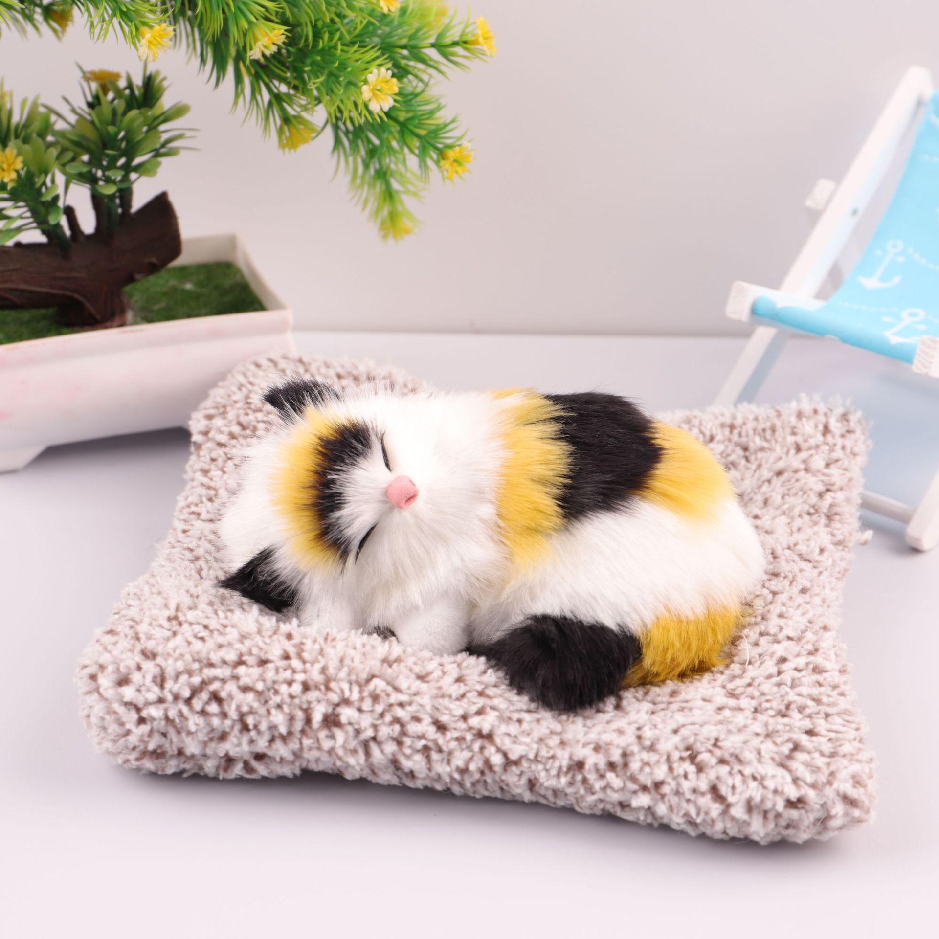 

Креативная подушечка для сна кота с бамбуковым углем: Мяукающий игрушечный котенок и украшение для машины