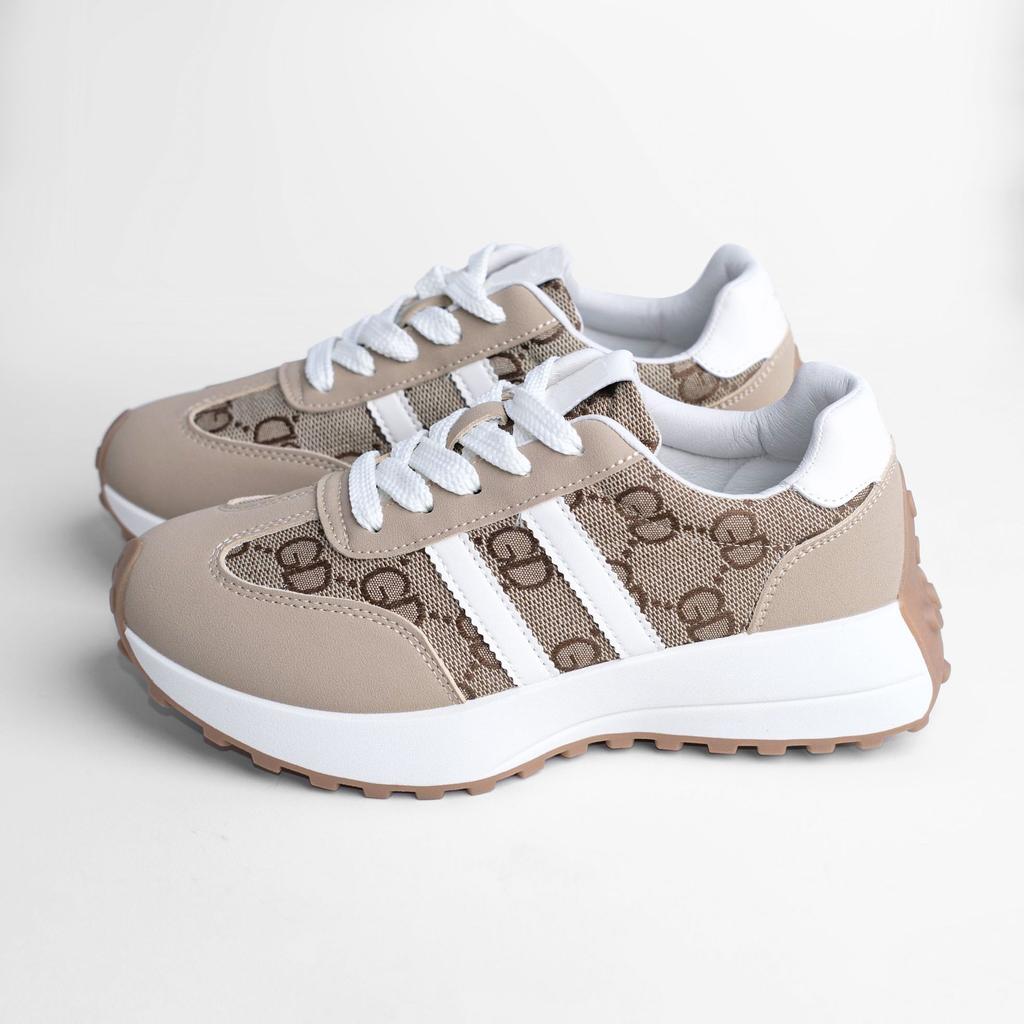 Thick-soled Small Waist Embroidered Forrest Gump Shoes Women's 2025 New Retro Versatile Comfortable and Lightweight Casual Sports Shoes