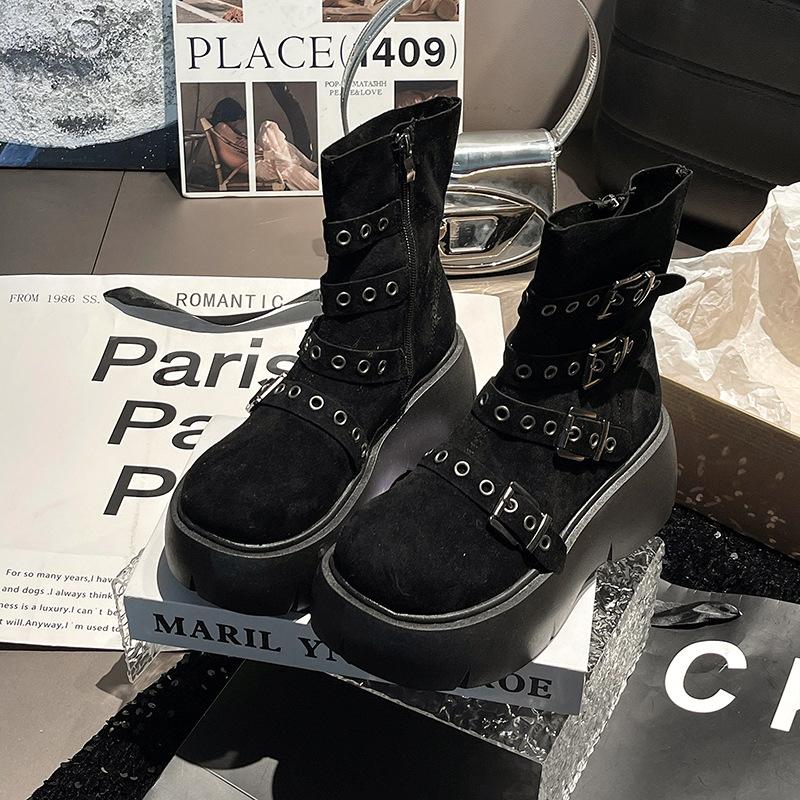Korean version of hot girl punk locomotive medium tube short boots women 2025 autumn and winter new side zipper Internet celebrity small Martin boots