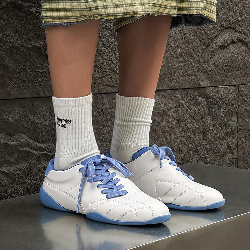 

Весенне-летние новые бейсбольные тренировочные туфли с моральной подготовкой, свободная мягкая подошва, мягкая поверхность, повседневная спортивная обувь 55152-45152-J 38 белый