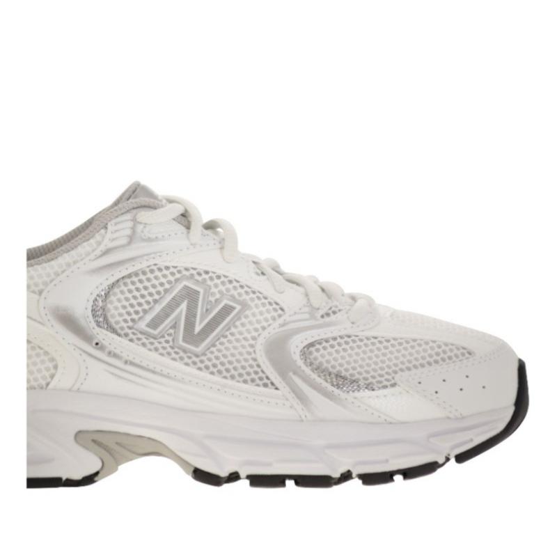 New Balance Avejove Cushioning Mesh Upper Sneakers Mr530 Ema