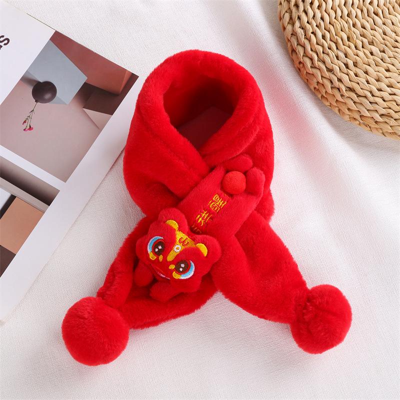 Red Plush Children's Scarf: Faux Rabbit Fur Neck Warmer for Autumn and Winter
