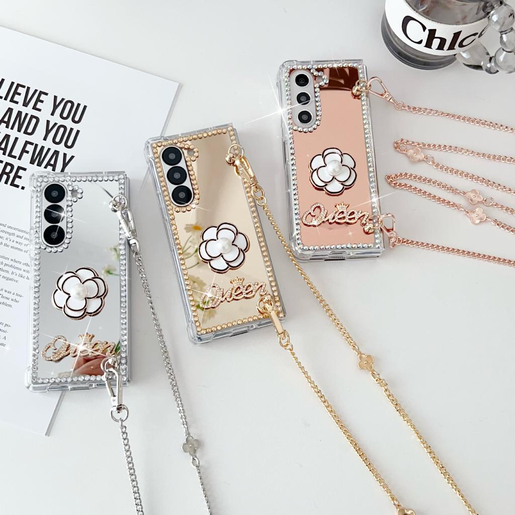 Applicable to Samsung ZFold7 mirror folding mobile phone case zfold5 oblique span chain camellia rhinestone mirror protective case female