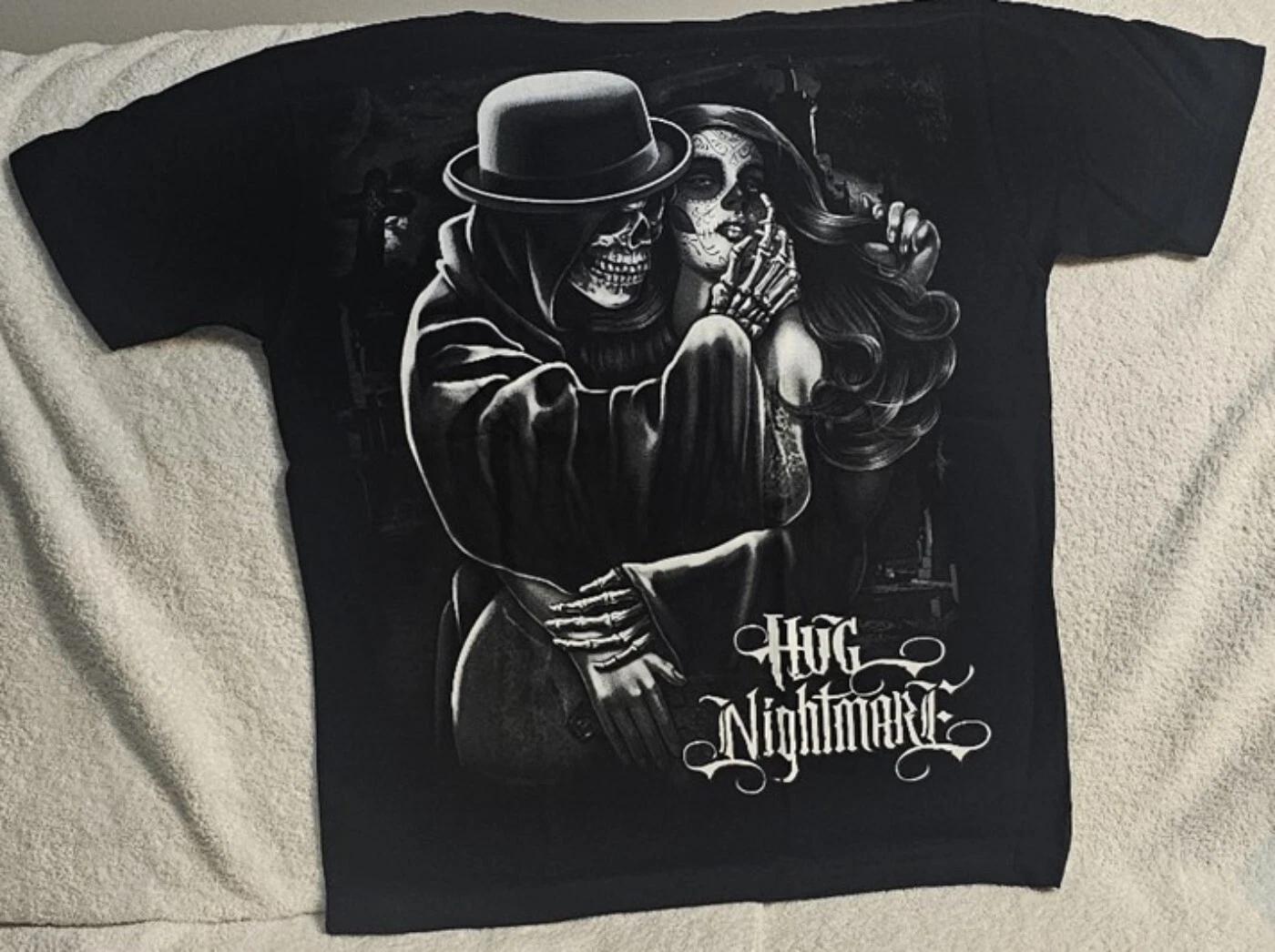 

SKELETON DAY OF DEAD LADY HUG NIGHTMARE GRAVEYARD SKULL HORROR T-shirt XL