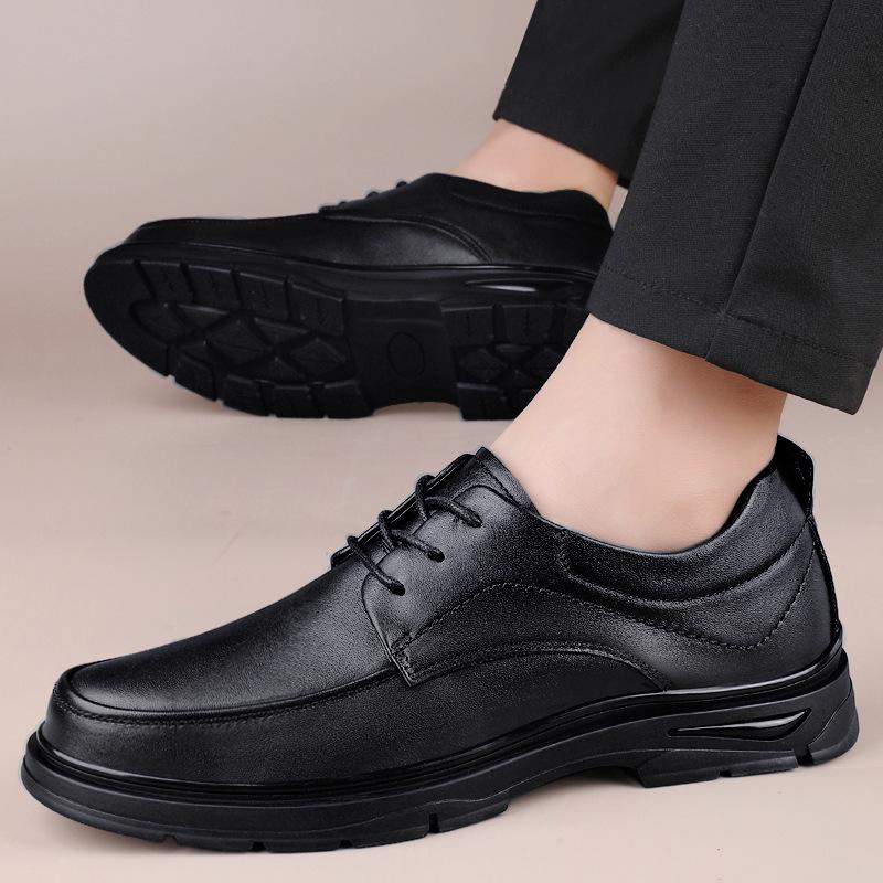 Men's Spring & Autumn Casual Leather Shoes - Trendy, Versatile, Top Layer Cowhide, Round Toe, Lace-up Design.