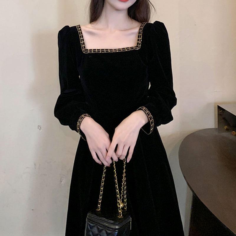 Hepburn Style French Gold Edge Velvet Square Neck Long Sleeve Dress Women's Autumn 2026 New Temperament Evening Dress Long Dress