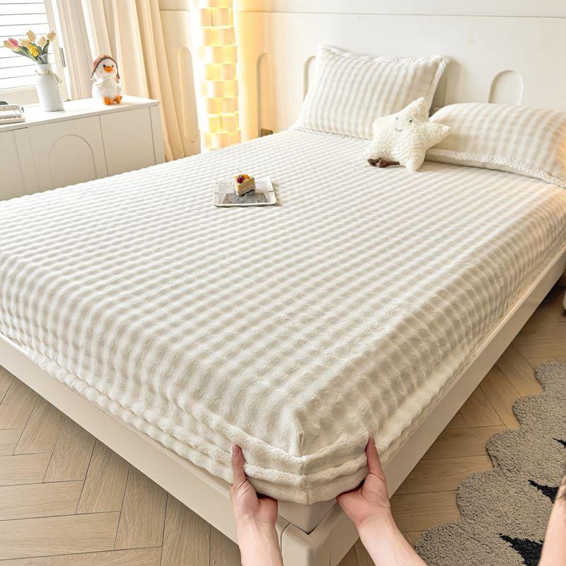 WOSTAR Winter warm rabbit plush fitted sheet elastic mattress protector cover fluffy coral fleece thermal thick bedsheet 160x200 Pillowcase No sheet