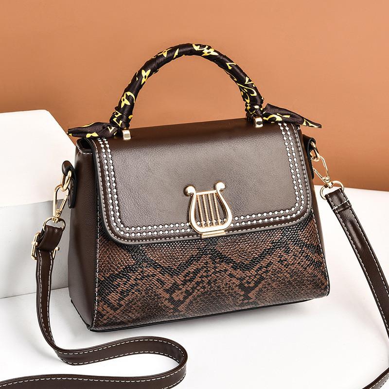 2023 New Small Bag Women s Street Fashion Pu Crossbody Bag With Color Blocking Inner Zipper Pocket коричневый