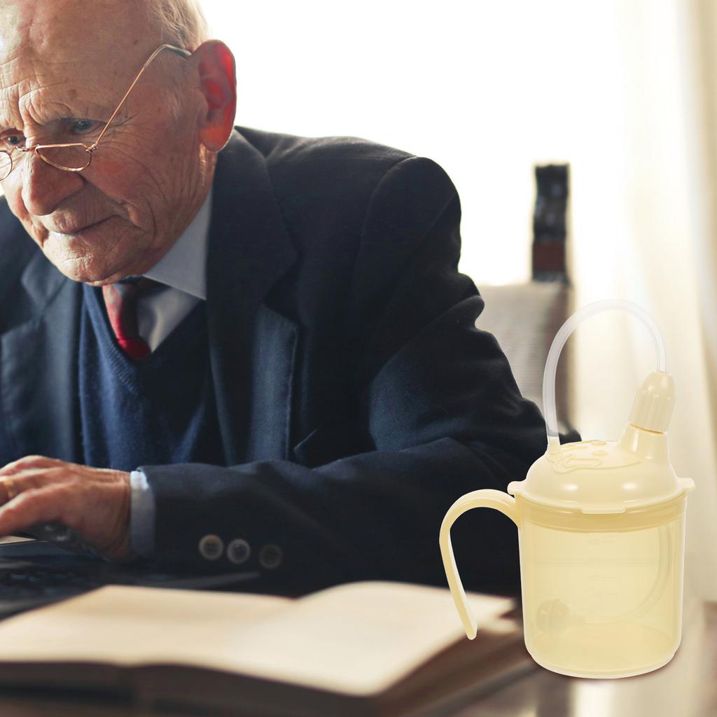 Pflegebecher Becher Strohhalme Behinderte Erwachsene Auslaufsicher Ältere Trinkbecher Tragbare Schnabeltassen Krankenhaus Lebensmittelqualität Sicher