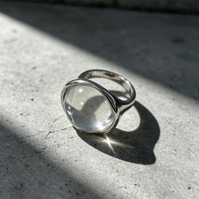 Lightweight Necklace Ring, Alloy and Resin Fashion Jewelry with Clear Colorless Centerpiece for Workwear, Date, and Party Outfits