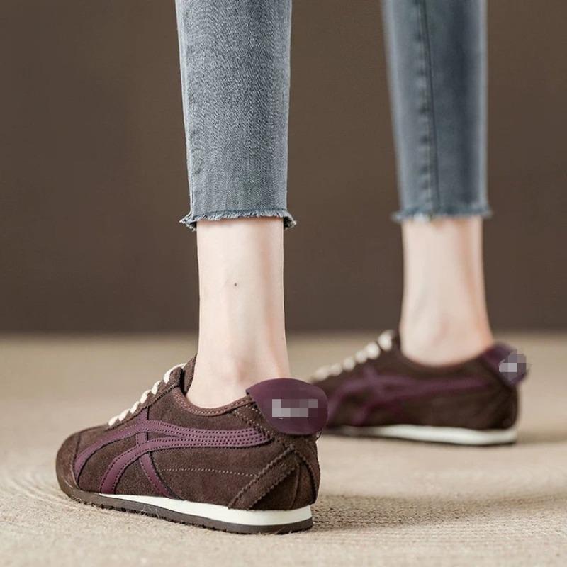 

Цветовая гамма повседневные женские осенние новые туфли на платформе с круглым носком, шнуровкой, модные спортивные туфли с низким верхом 40 темно-коричневого