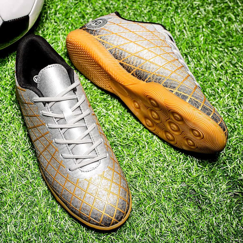 Kid's Football Boots Men's Large Size Football Shoes Low-top Outdoor Non-slip Professional Training Football Boots