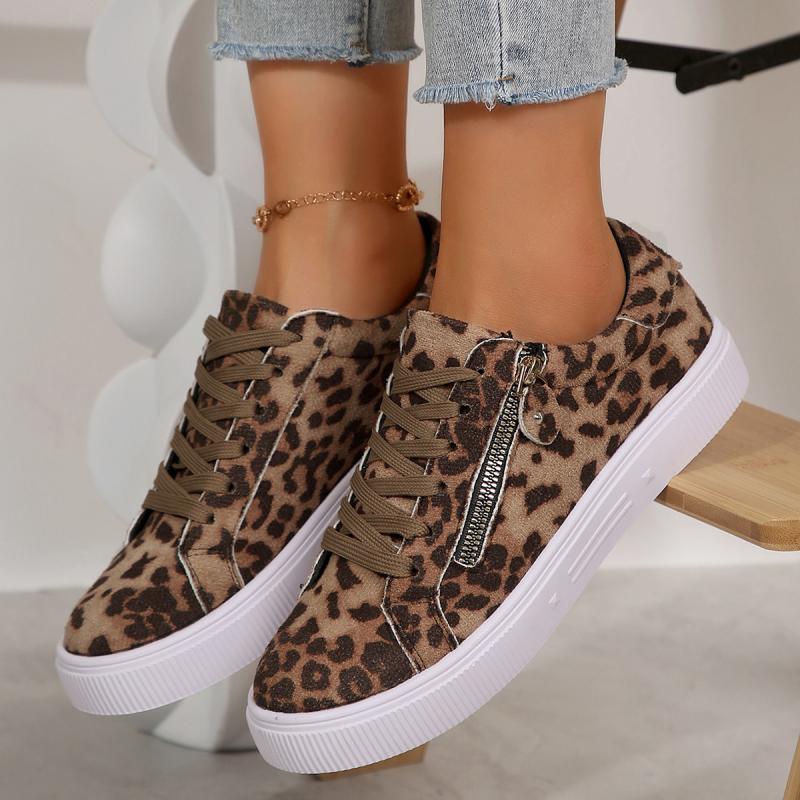 Fashion Fashion Leopard Lace Up Skate Shoes Women 2025 Summer Punk Metal Zip Decoration Round Toe Low Heel Casual Shoes Non Slip Sneaker
