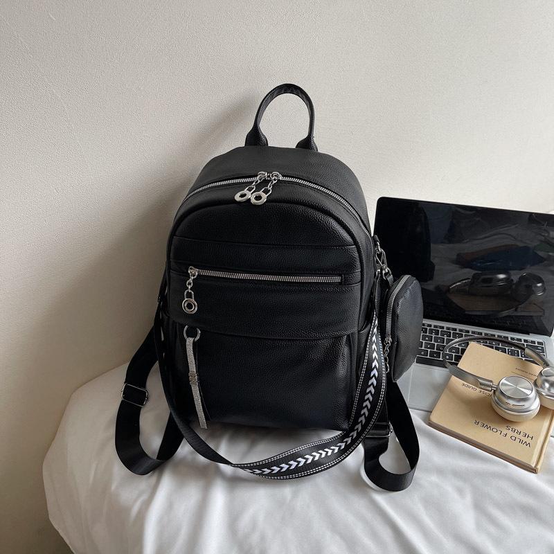 Backpack Women's Simple New Fashion Versatile Trend Large Capacity Leisure Travel Student Backpack