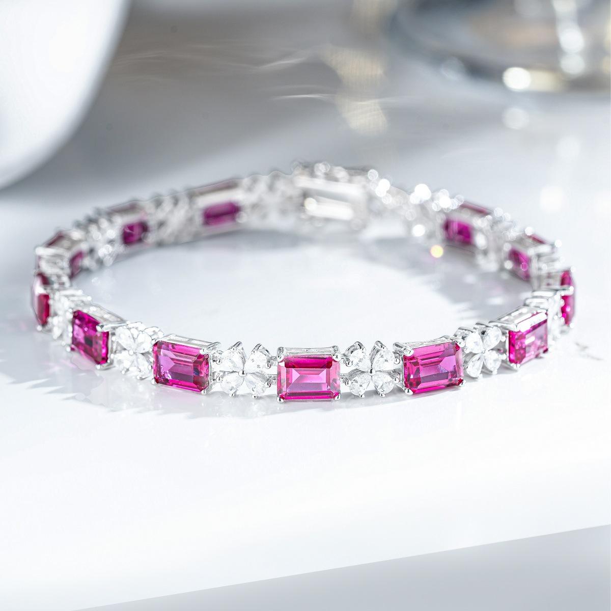 

Luxury 18K White Gold Solid Platinum Emerald Bracelet Single 1 Karat Emerald Cut Diamond Bracelet 15cm червоний