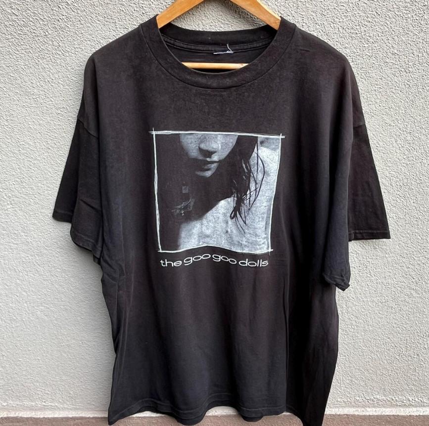 

Vintage GOO GOO DOLLS band 034Gutterflower Tour034 2002 T-shirt All Size Unisex T-Shirt L