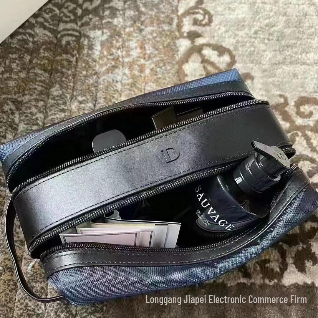 

Waterproof Travel Cosmetic Bag D - Unisex Storage for Couples 25x14x11 cm синий