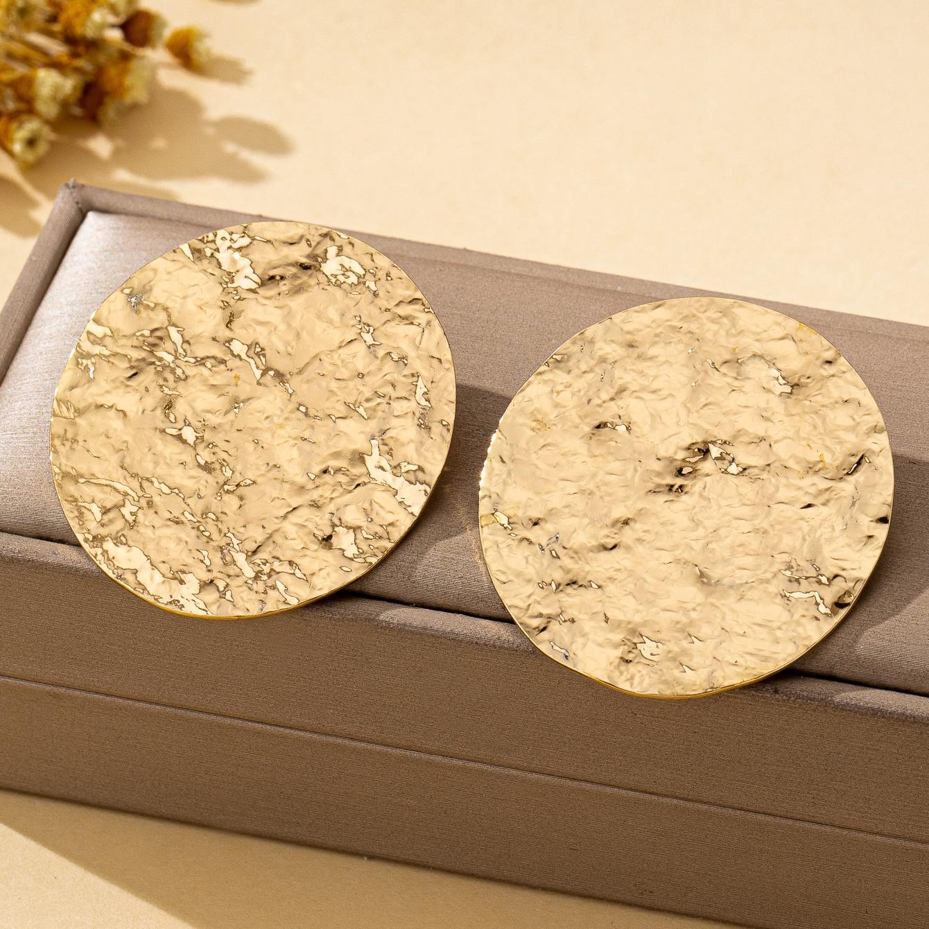 

A Pair of Women s Earrings, Geometric Round Hammered Pattern, Fashionable and Simple Earrings, Suitable for Daily Wear and Vacation Wear