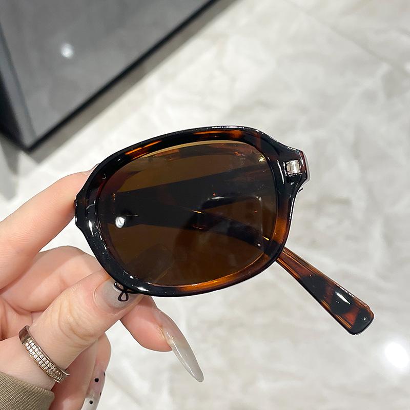 New Folding Small Frame Oval Sunglasses Women Designer Fashion Sun Glasses Men Driving Eyewear Oculos De Sol For Female