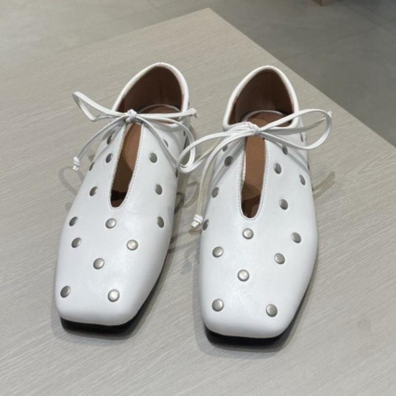 Fashion Ins Style Rivet Soft Leather Women Ballet Flats Fashion Square Toe Hollow Out Lace-up Walking Loafers Casual Lazy Dance Shoes