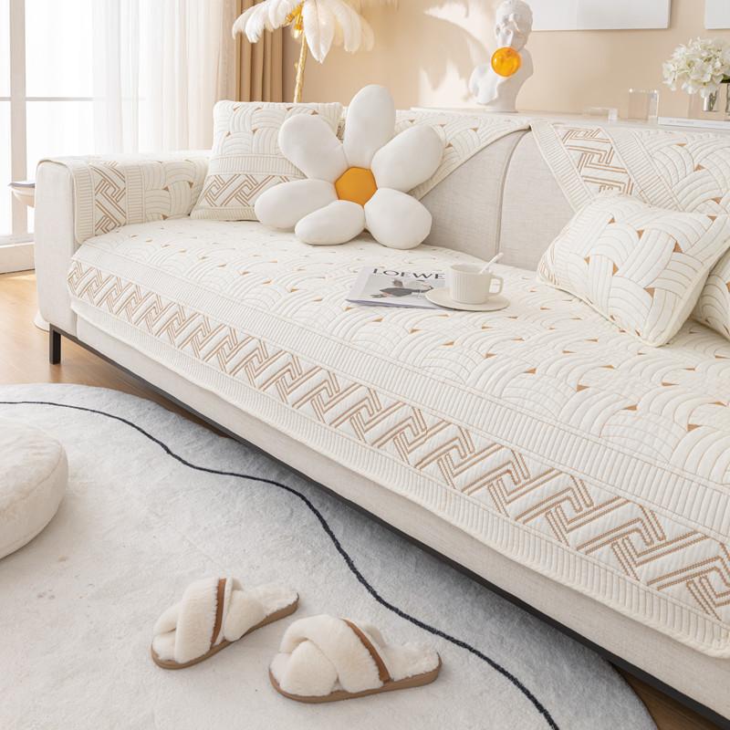 

Four Seasons Universal Washed Cotton Quilted Woven Sofa Cushion Modern Simple Embroidery Non-Slip Sofa Cushion Towel 70*70cm