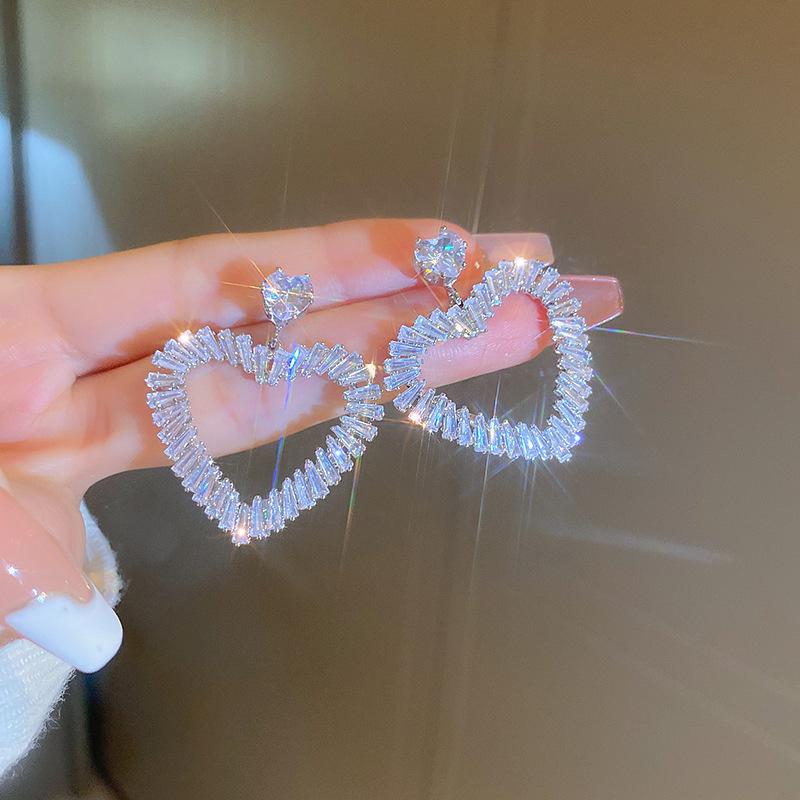 Zircon Rhinest Set Hollow Love Earrings for Women Korean Sweet Temperament Drop Earrings Exaggerated Luxury Wedding Zircon