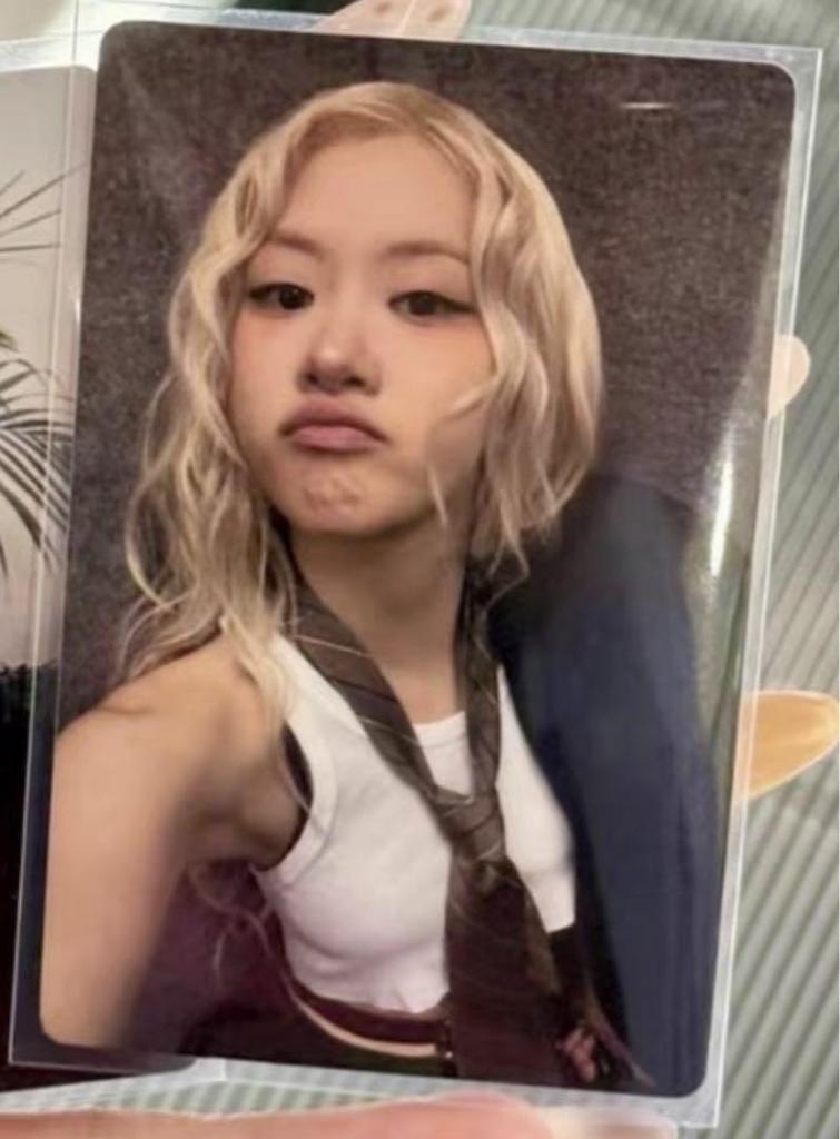 [USED] BLACKPINK Rosé Rosie China Hangzhou Pop-Up Purchase Bonus B