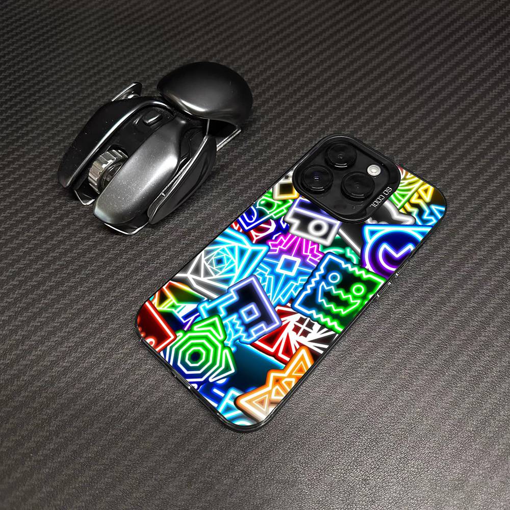 Game Geometry Dash Phone Case For IPhone 17 16 15 14 13 Pro 12 11 Pro Max PLUS Color Back Cover