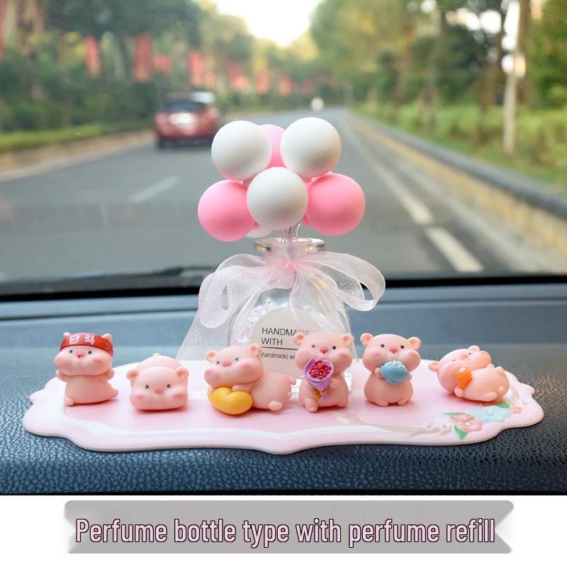 Celebrity Pig Car Ornament: Cute Console Decoration & Air Freshener Holder