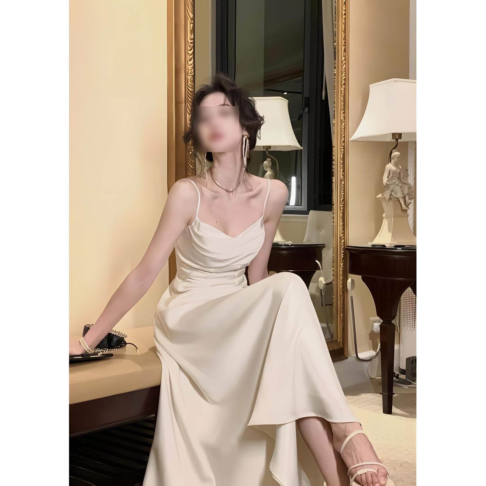 

Тысяча золотых бантиков маленькое платье темперамент талия тонкое платье на бретельках платье женское летнее платье легкий и зрелый стиль XL- (recommended 110-60kg)