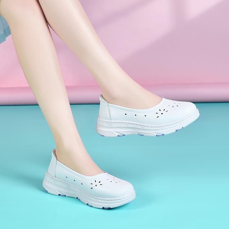 Fashion Flat Shoes Women Loafers Casual Slip On Nurse Shoes Women Outdoor Non Slip Soft Breathable White Work Shoe