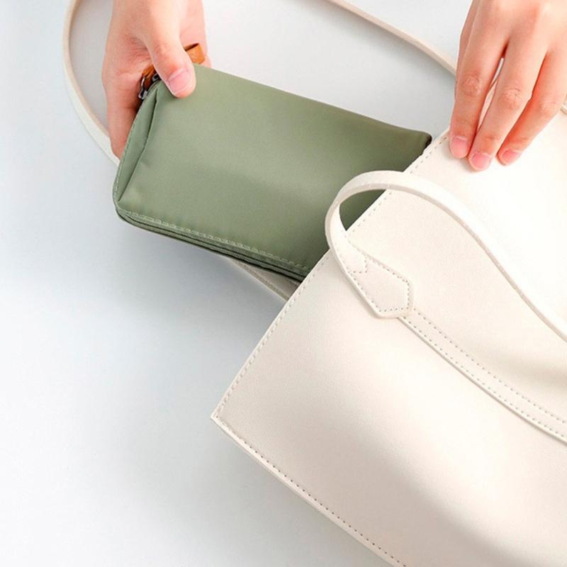 Travel Friendly Cosmetic Pouches With Multiple Compartments Waterproof Nylon Materials Portable Makeup Organizers