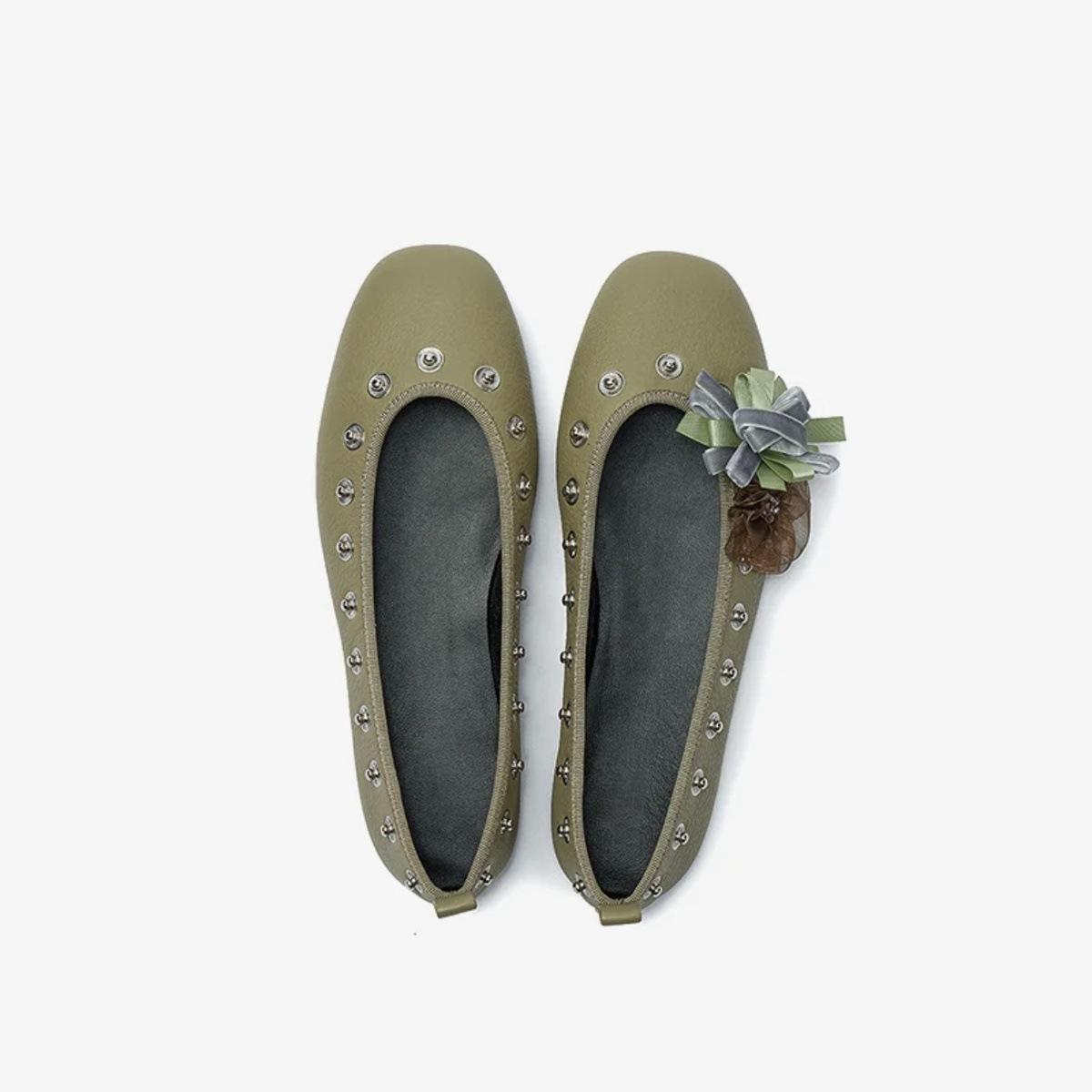 

Версия из овчины~ нишевый дизайн круглые заклепки неглубокий вырез одинарная обувь женская 2025 весна и лето новая повседневная плоская балетка 40 зелёный