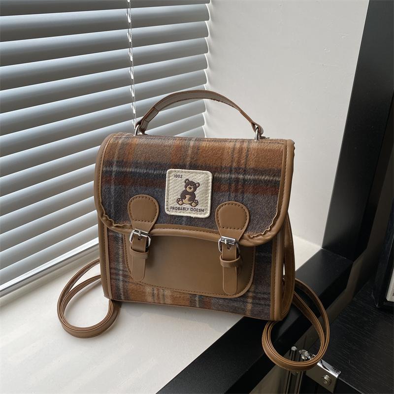 

Woolen plaid portable small bag women s 2025 new trendy fashion college style backpack autumn and winter retro messenger bag хаки