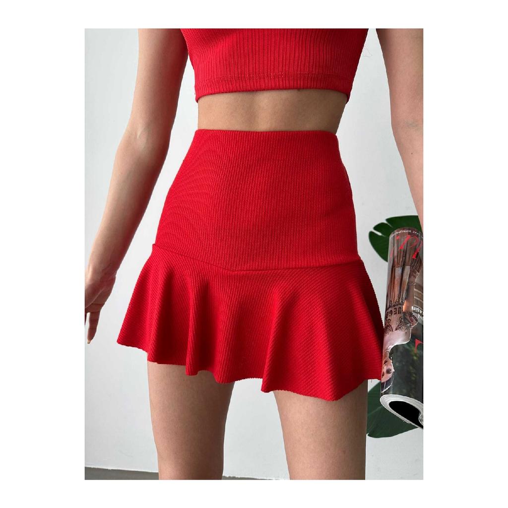 Žebrovaná krátká sukně s volánem