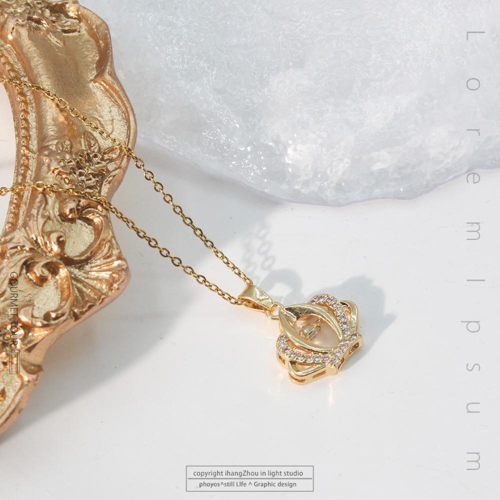 Necklace Female Dream Planet Series Exquisite Necklace Niche Design Light Luxury Premium Titanium Steel Accessories