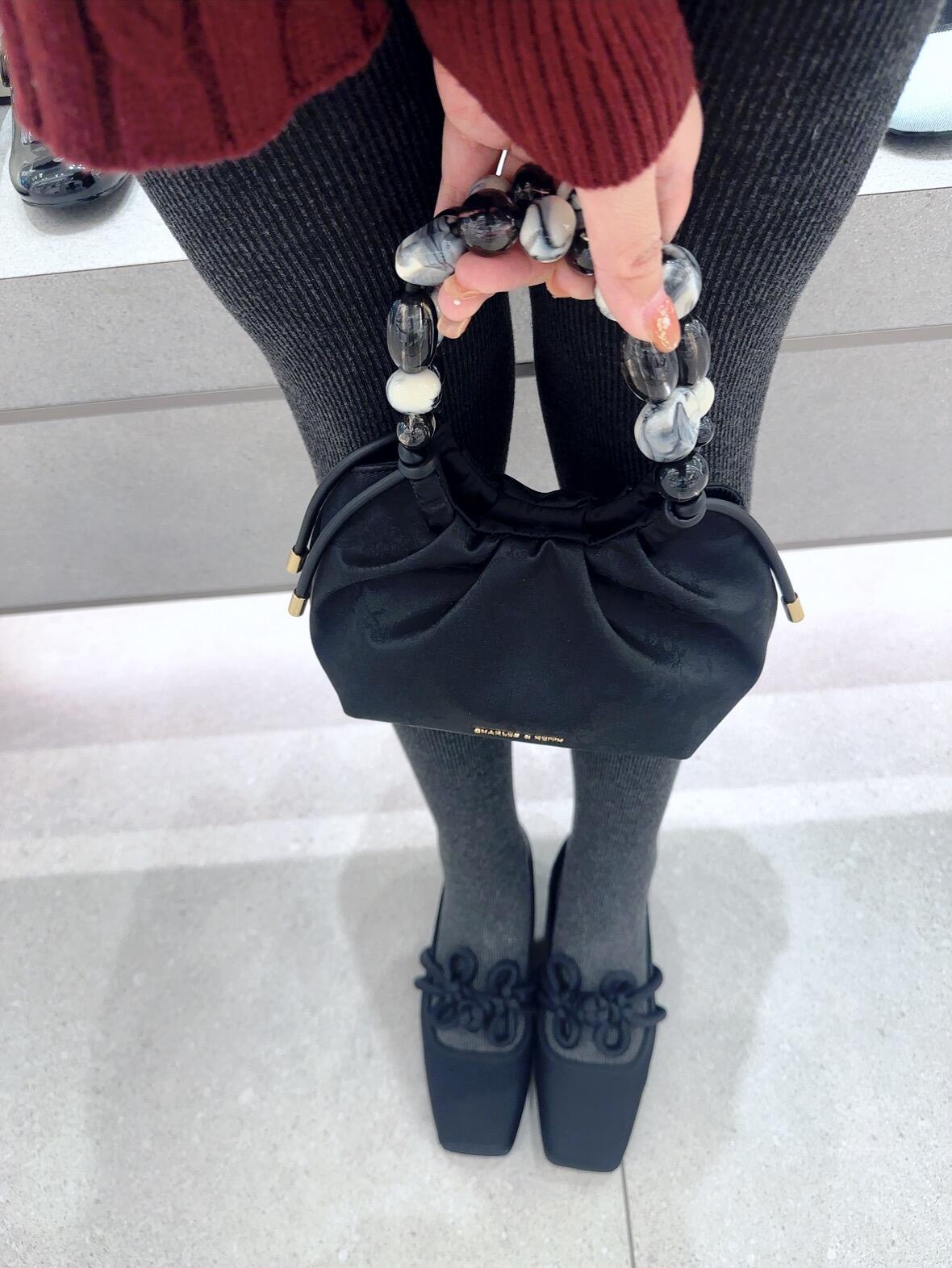 

Версия из овчины~ Супермягкая кожаная красная обувь Мэри Джейн на плоской подошве, женские весенние новинки, балетки с китайским узлом, женская обувь 40 чёрный