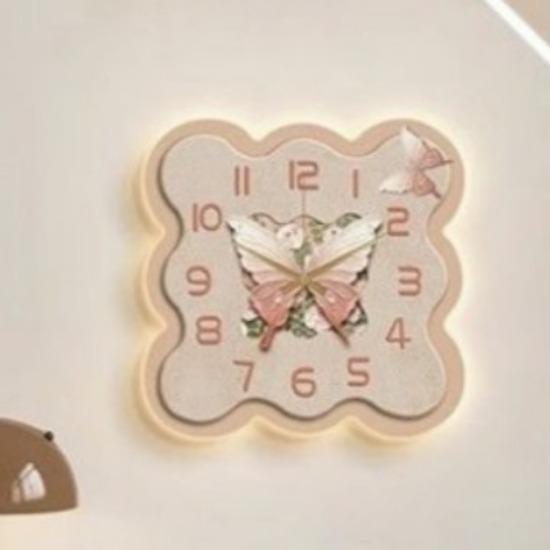 Medieval Style Clock Wall Clock Living Room Decoration Painting Restaurant Black and White French Retro Clock Wall Hanging High-end