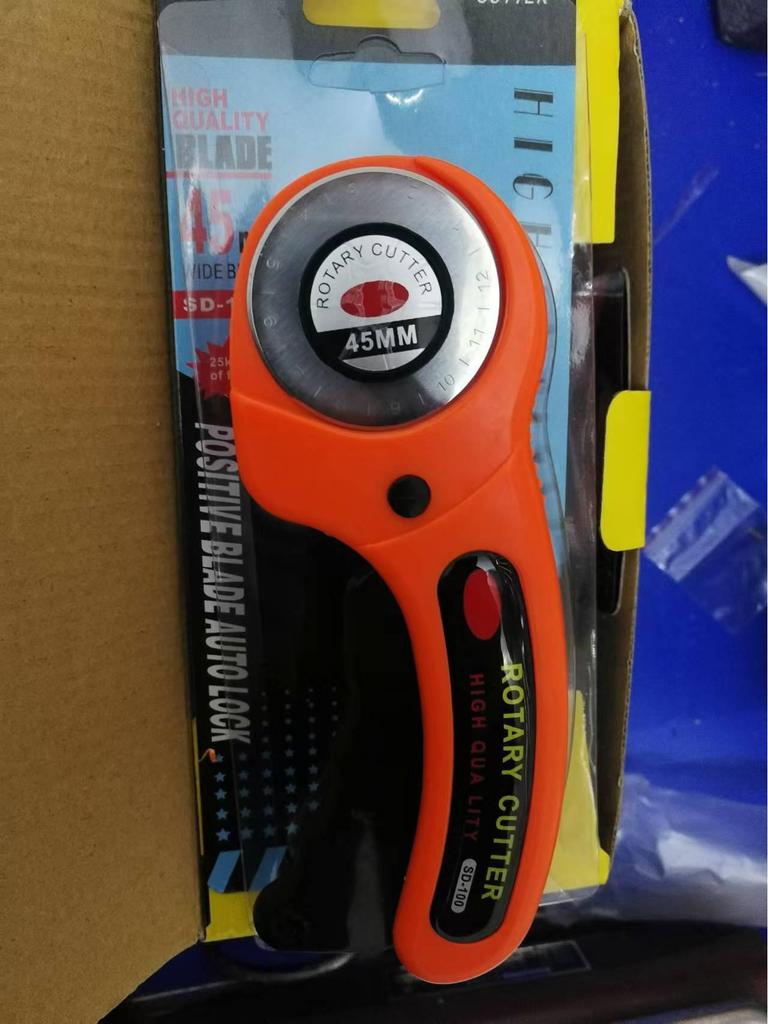 45mm Rotary Fabric and Leather Cutting Knife with Handle