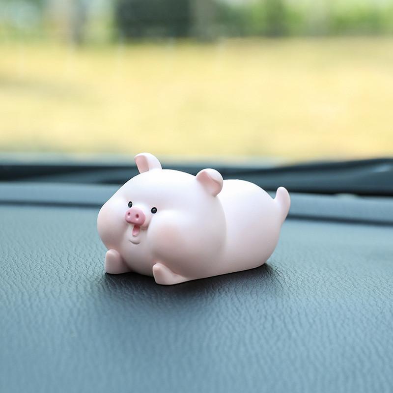 Pig Princess Car Dashboard Figurine Resin Cartoon Decor For Girls Car Interior Accessories