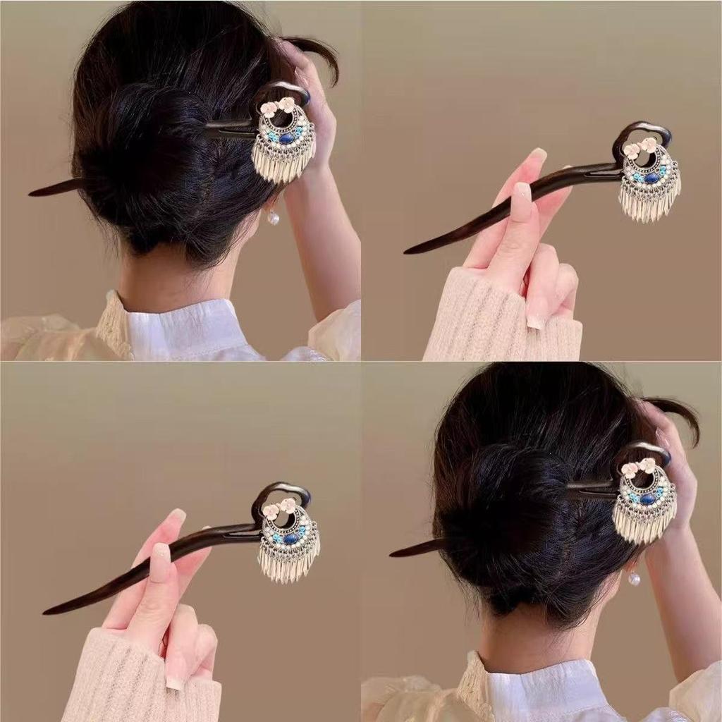Sandalwood Women's Hairpin: Elegant Modern-Chinese Style Wooden Updo Stick