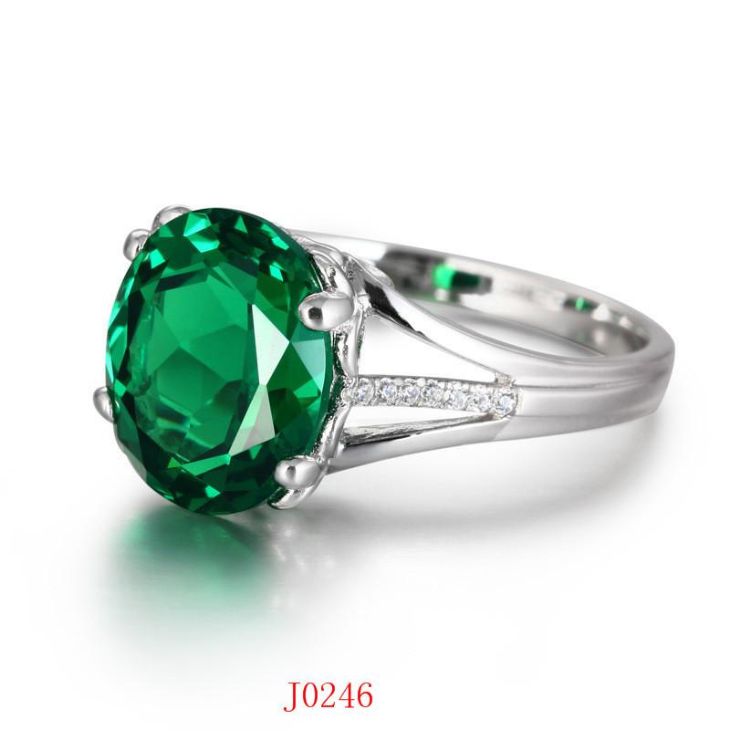 2026 Premium Emerald Jewelry Zircon Ring Geometric Love Wedding Ring Women's Diamond Ring Tide Jewelry