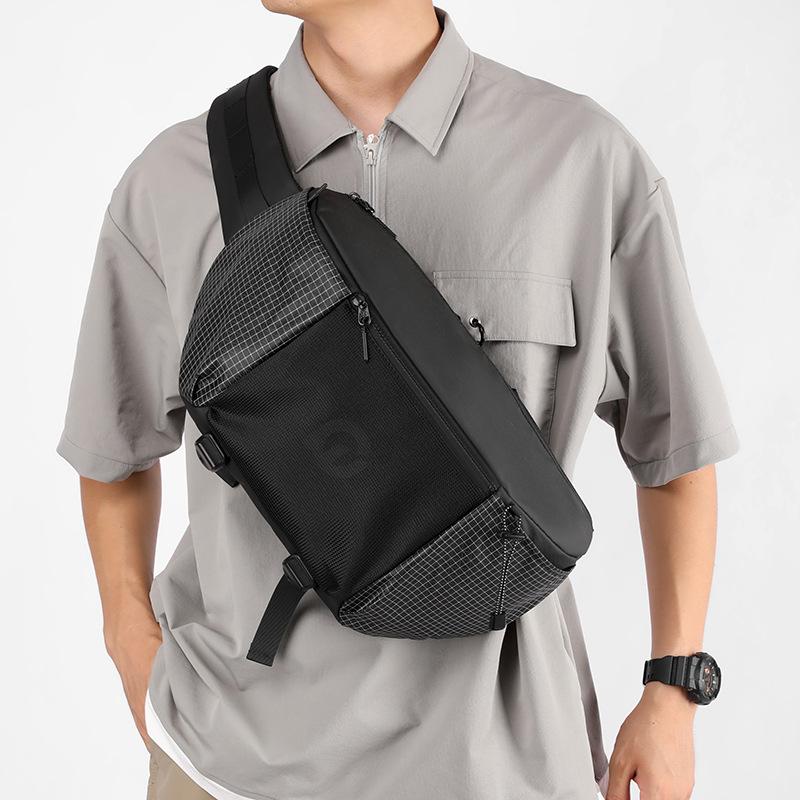 Men's Waterproof Nylon Cycling Waist Bag New Fashion Chest Pack Casual Crossbody Shoulder Sling Bag for Outdoor Travel