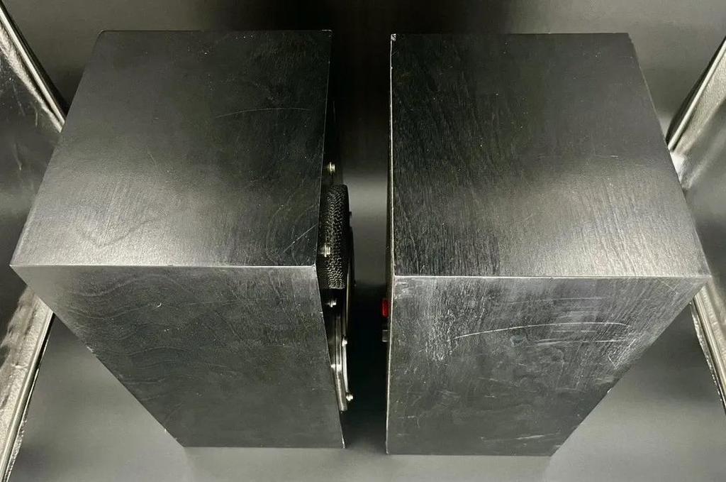 YAMAHA NS-10M Studio Monitor Speaker Pair of 2