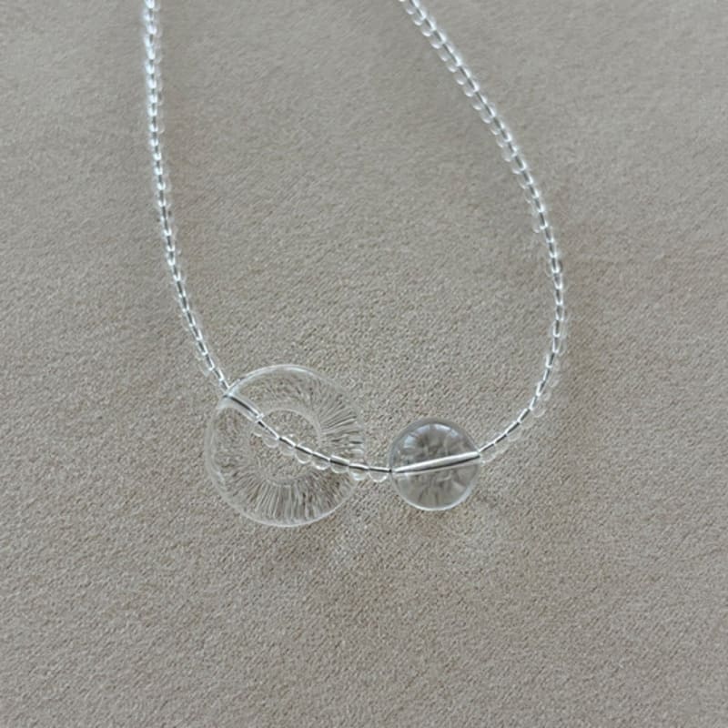 APIOH CLEAR NECKLACE