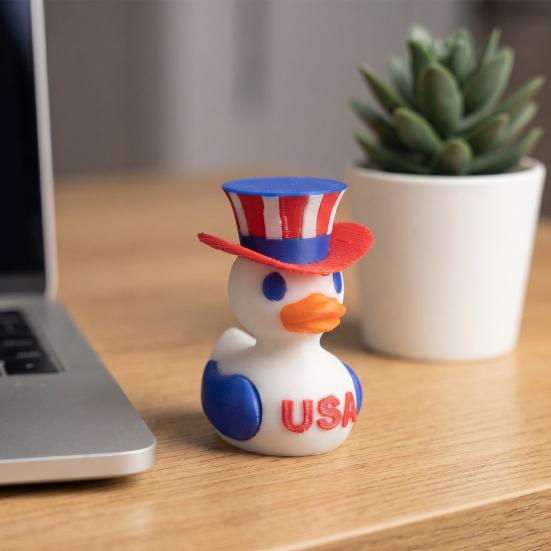Yousheng Patriotic Duck Statue, PLA Independence Day Collectible with Red White Blue Design, Unique Conversation Starter Decor for Home Office