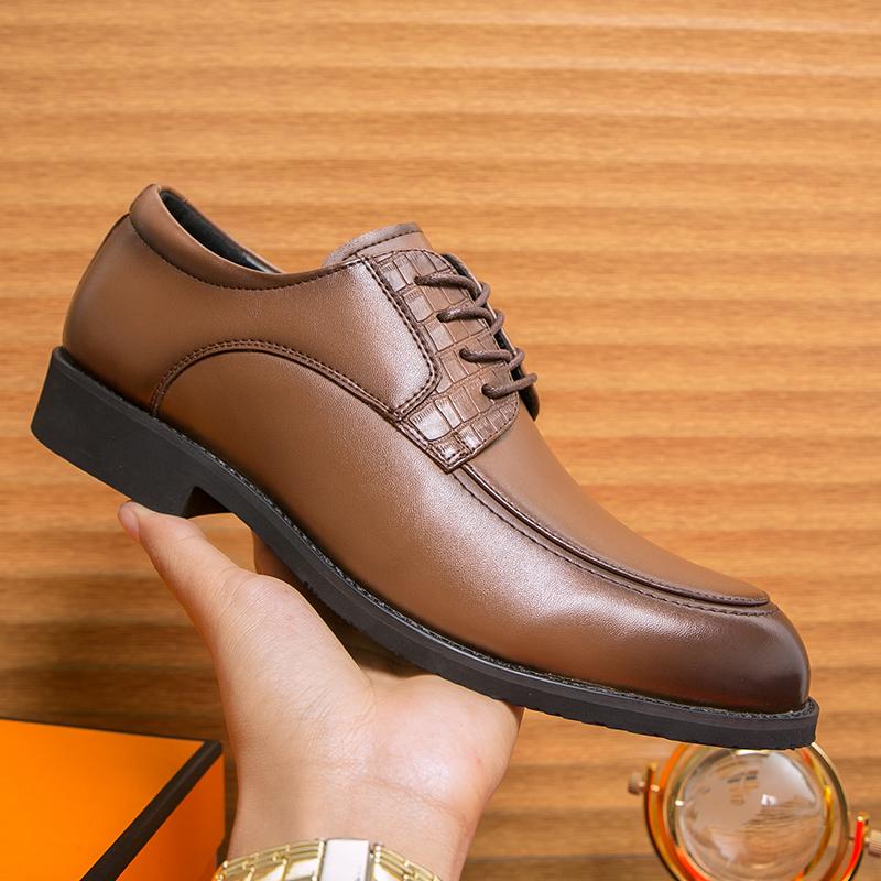 High Quality Brogues Leather Shoes Men Trend Men's Dress Formal Leather Shoes Autumn Wedding Business Social Oxford Shoes Male